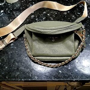 Michol kors shoulder cross body bag.